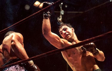 un gancio di Rocky Marciano (© Hulton Archive-Getty Images)