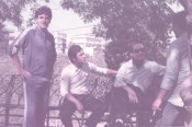 Giuseppe Cormio, Julio Velasco e alcuni dirigenti della Tre Valli in trasferta nel 1983 (© Archivio Bartocci)